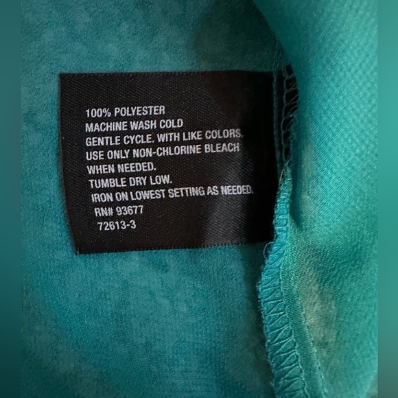 💎💎 East 5th Sheer Blouse - Emerald Green, Short Sleeve V-Neck 💎💎 - Picture 6 of 11